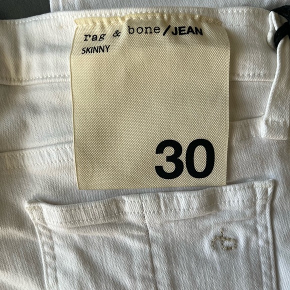 Rag & Bone - Skinny Jeans in Bright White - Picture 6 of 11